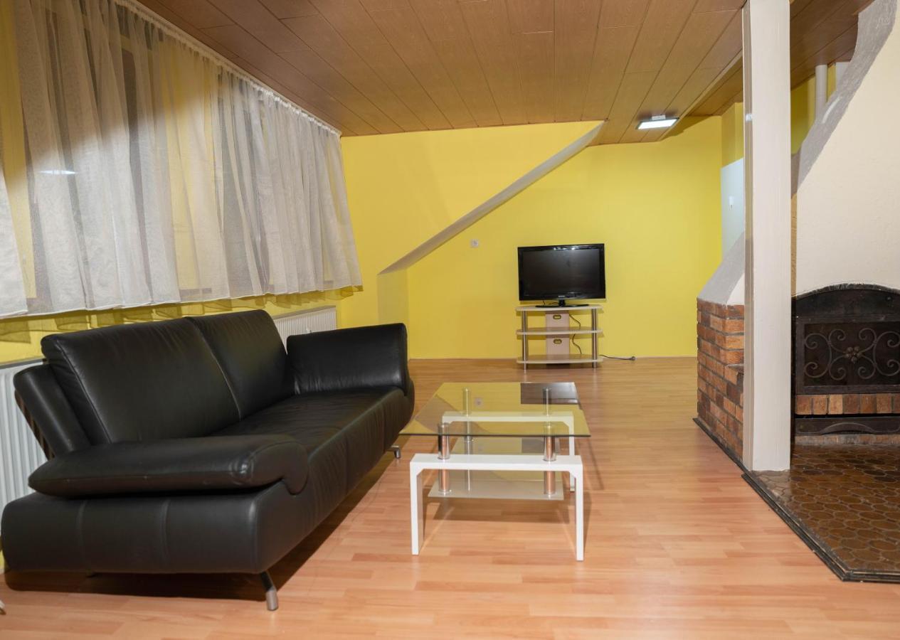 Haus Kim Thinh Daire Betzdorf Dış mekan fotoğraf
